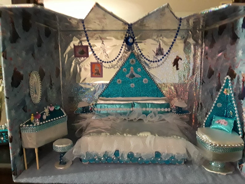 Frozen Magical Bedroom