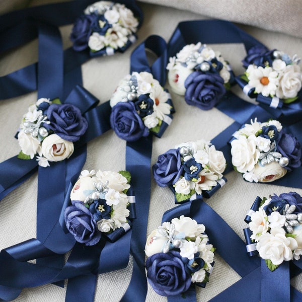 Handmade Navy & White Wrist Corsage, Handmade flower, Wrist Corsage, Bridesmaids Corsage, Flower Wrist Corsage 