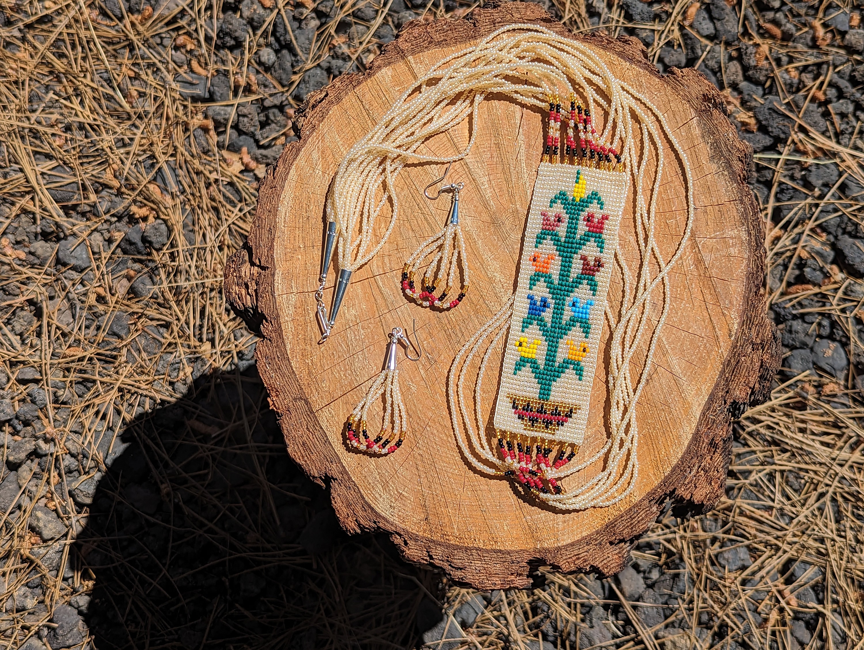 アクセサリー Indianjewelry/NAVAJOCHAIINBEADS NECKLACE Handmade Beaded Indian Necklace, Seed Beads Native American