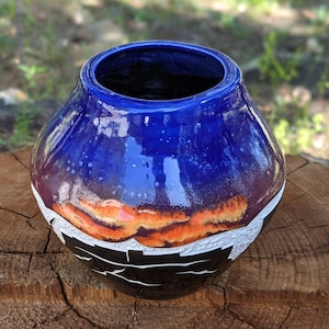 Acoma Pueblo Seed Jar: Hand-Painted Pottery, Signed Keith Chino