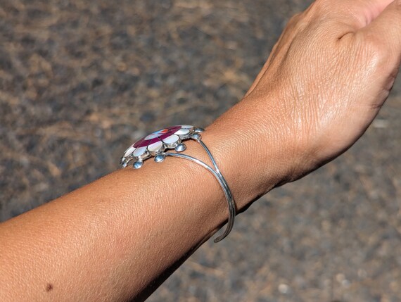 Zuni Sun Face Inlay Cuff Bracelet: Sterling Silver Native American