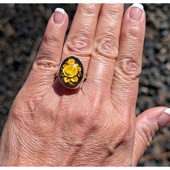 Handcrafted Cherry Amber Ring Reverse Intaglio Ro… - image 3