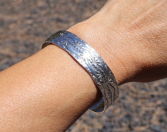Authentic Navajo Handcrafted Bracelets: Native American Artistry in Sterling Silver size 7