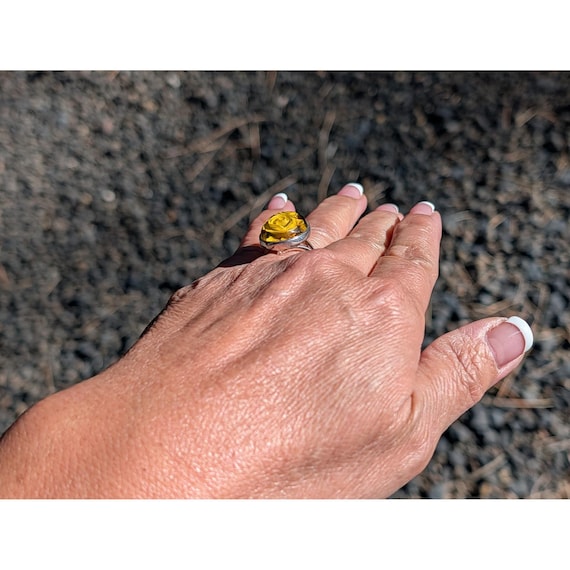 Handcrafted Cherry Amber Ring Reverse Intaglio Ro… - image 11