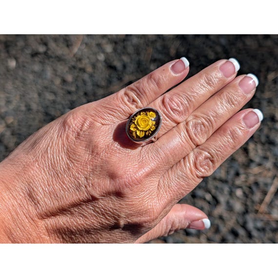 Handcrafted Cherry Amber Ring Reverse Intaglio Ro… - image 7