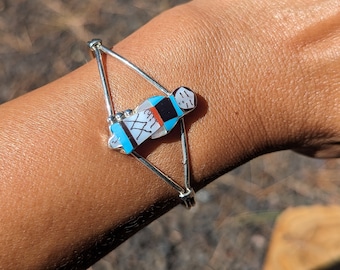Zuni Kachina Maiden Armband: Sterling Silber Inlay Armreif, Schmuck der amerikanischen Ureinwohner
