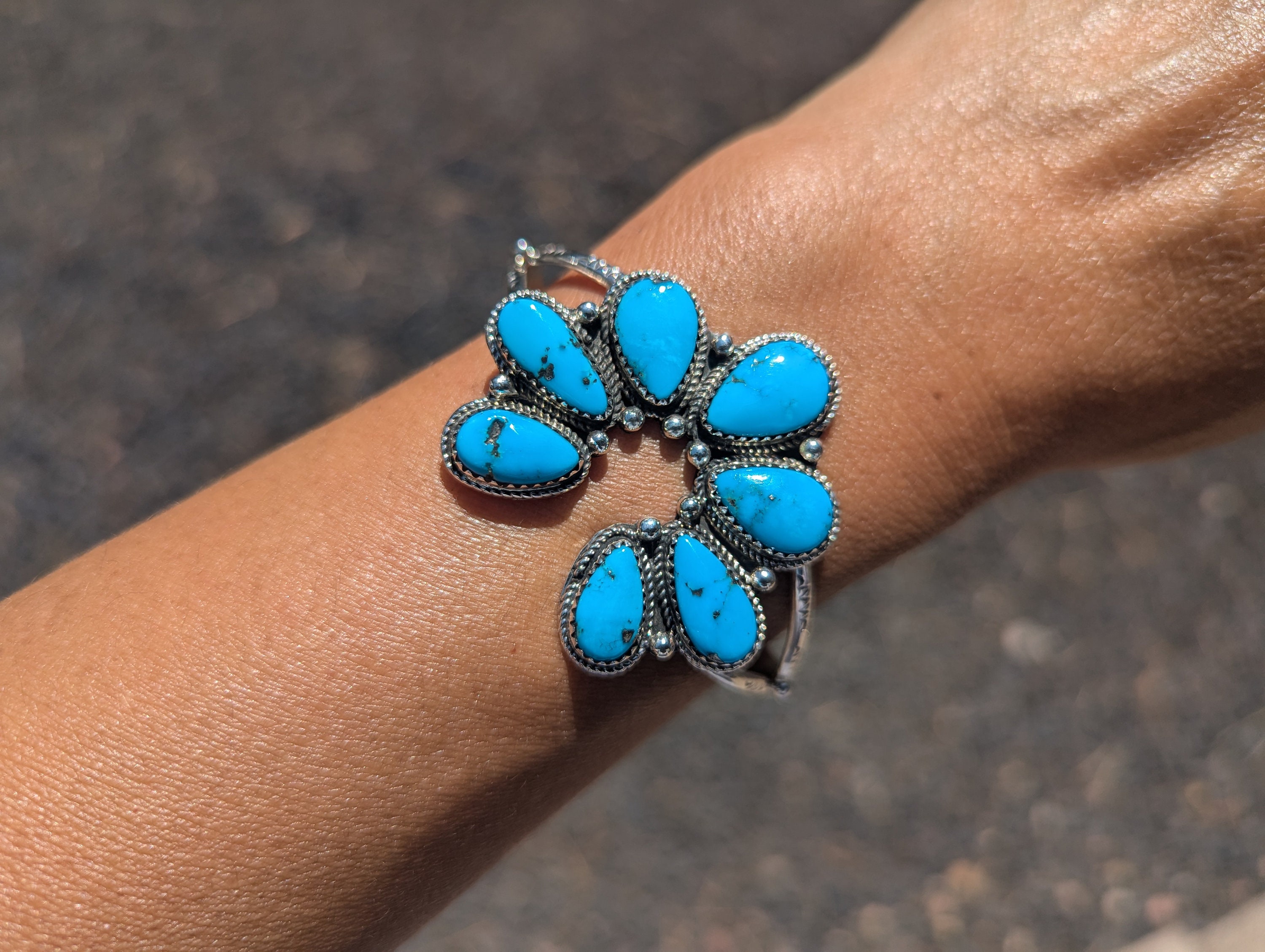 Native American Very Rare Fetish Horse Turquoise Clasp Sterling Silver Channel Bracelet Native American Very Rare Fetish Horse Turquoise Clasp Sterling Silver Channel Bracelet