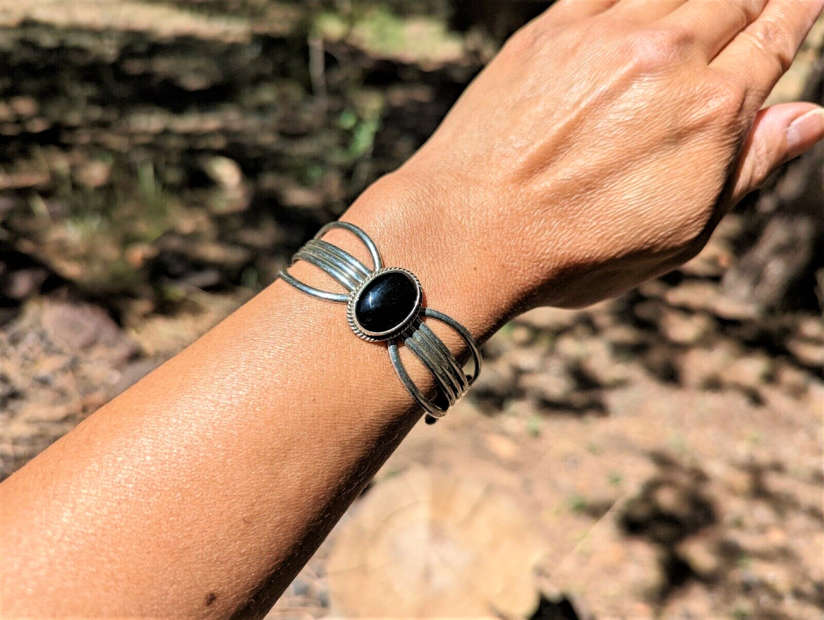 Navajo Bracelet Jet Black Cuff, Sterling Silver, Signed  display picture 2