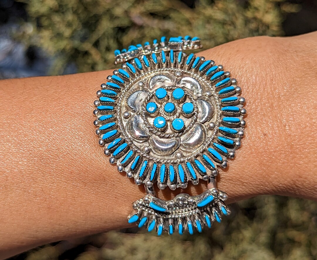 Zuni Needlepoint Turquoise Cuff Bracelet: Signed Sterling Silver