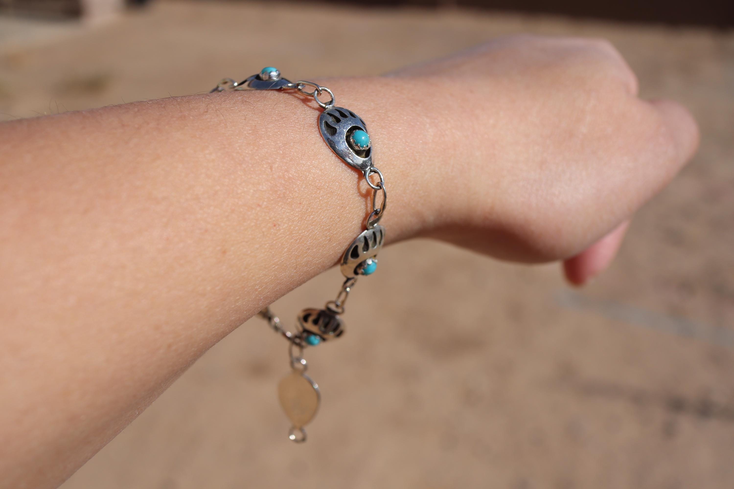 ブレスレット Mini Navajo Bear Bracelet #7965 Navajo Mini Bear Paw Link Bracelet Turquoise Stone Handmade