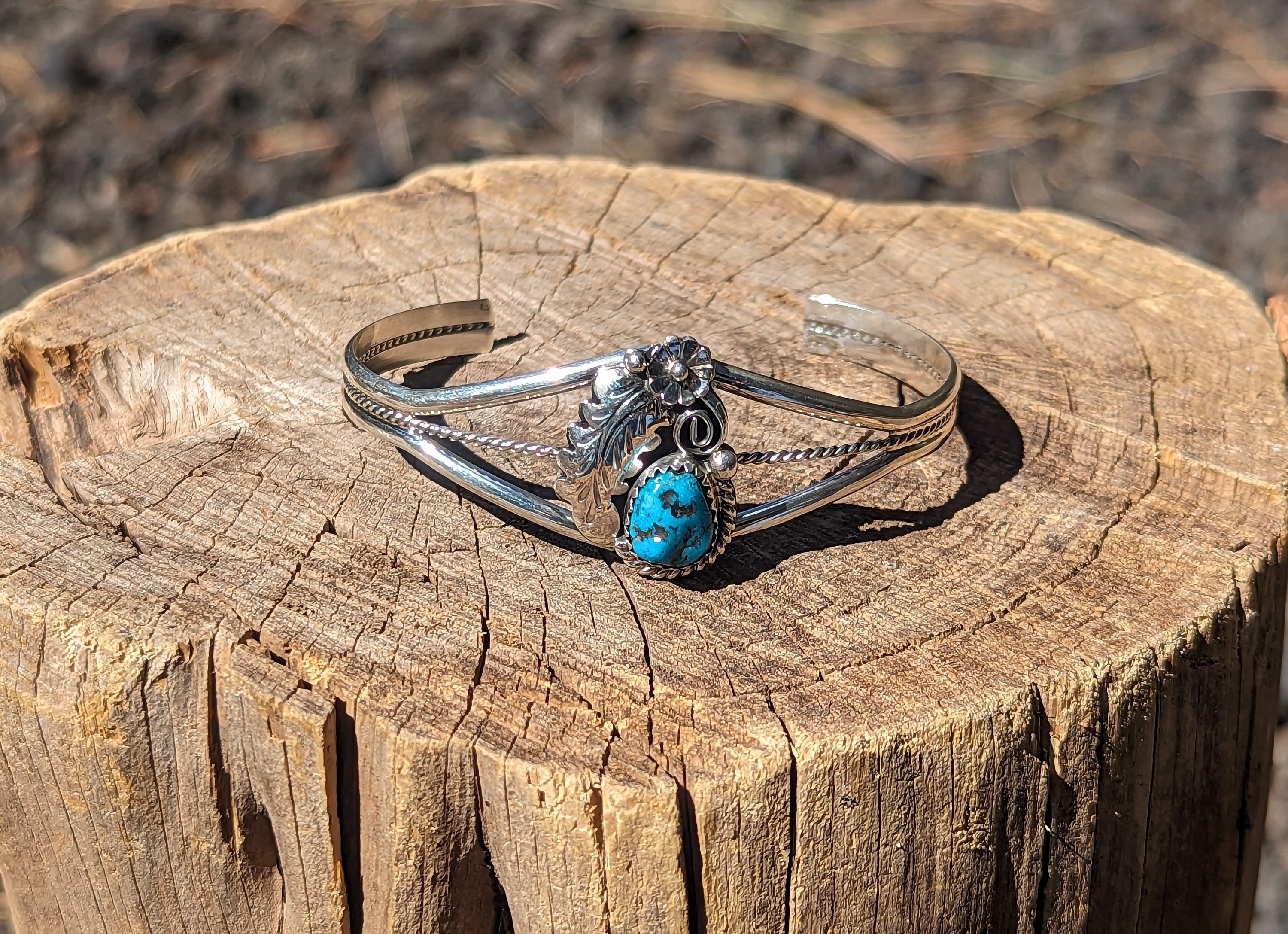 Handcrafted Navajo Bracelets: Authentic Native American Handcrafted Navajo Bracelets: Authentic Native American