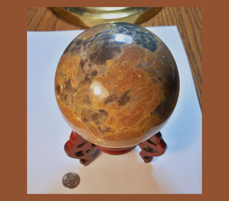 Natural Material \u2013 Made In Hong Kong \u2013 New Old Stock \u2013 Vintage CONTINENTAL JASPER SPHERE With Wooden Stand