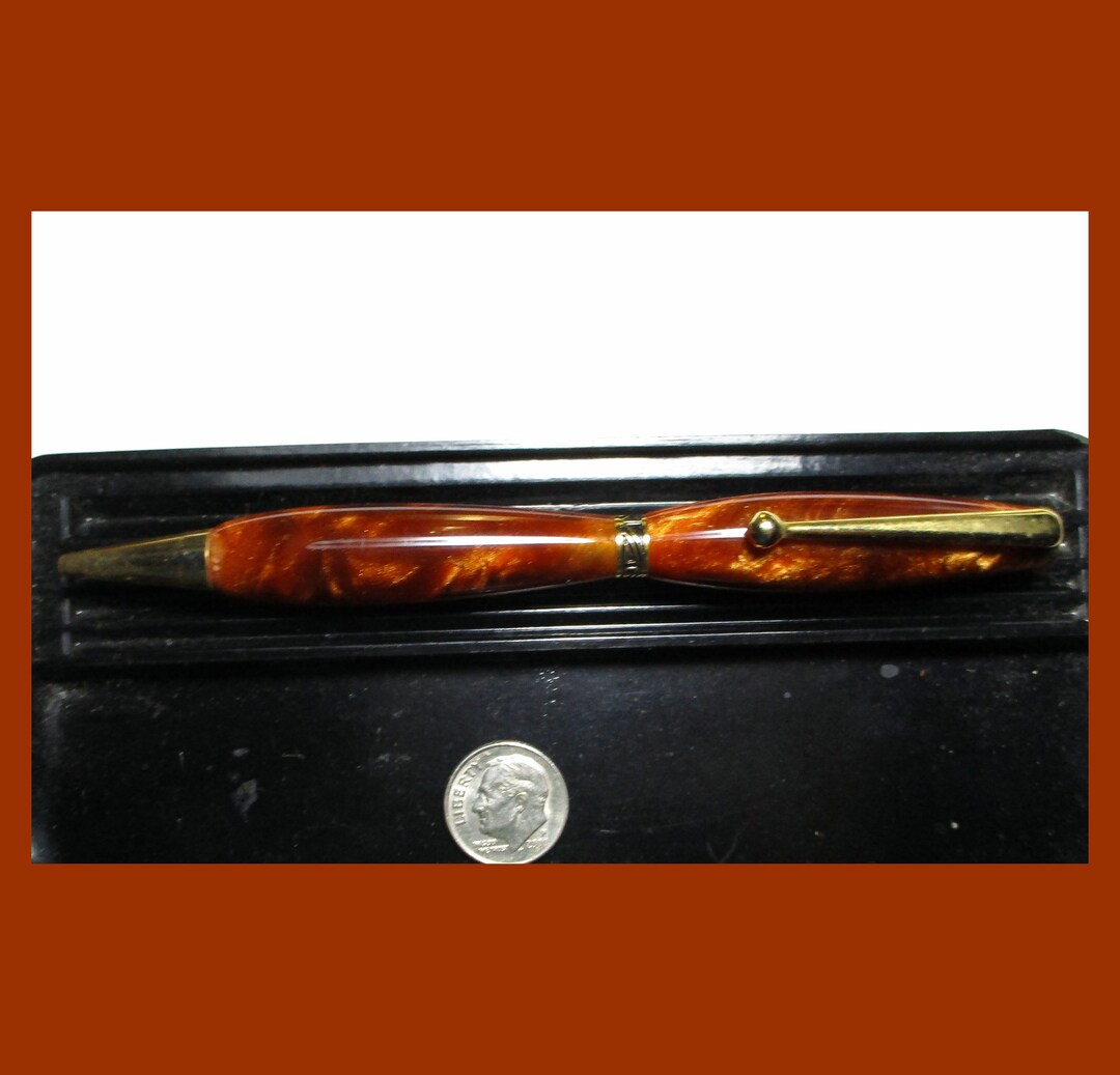 Gold acrylic pen Clearance