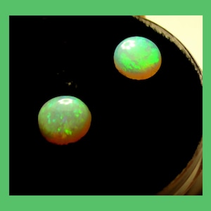 AUSTRALIAN WHITE OPAL – Coober Pedy South Australia – A Pair of 6 mm Round Cabochons - Green Flash - Made in Maine