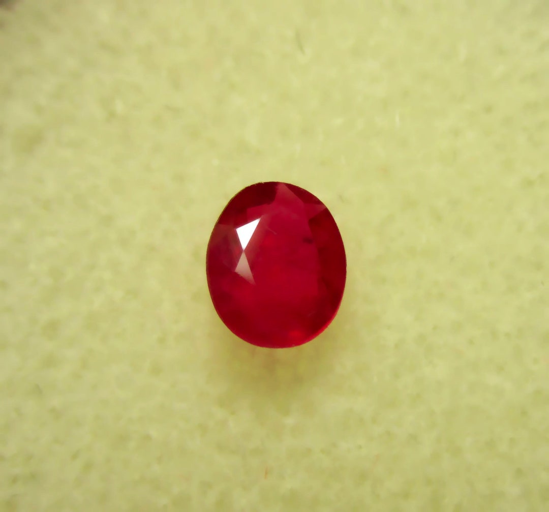 THAI FACETTED RUBY – 5 X 4 Mm Facetted Oval – Rich Red Color - Natural ...