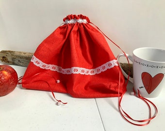 Sac cadeau ou sac de rangement romantique en tissu rouge, Parfait pour l’emballage cadeau de la Saint-Valentin, Idéal pour le rangement de la commode, Pochette de voyage, Sac écologique