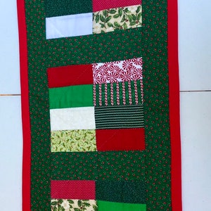 HAND QUILTED Patchwork Christmas table runner, Reversible table runner,  Classic Country Christmas table mat, Snowman table runner