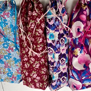 Floral drawstring bags, Zero waste gift bags-no paper or plastic needed, Travel/storage bags, Perfect for wine/ champagne bottles, Green!