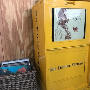 San Francisco Chronicle Record Player Stand image 3