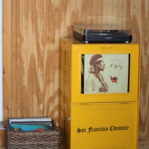 San Francisco Chronicle Record Player Stand image 1