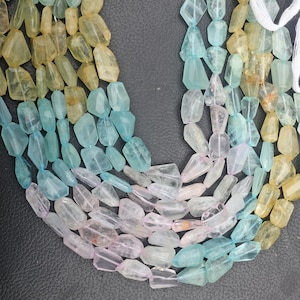 Faceted Aquamarine Nugget Beads: 13-Inch Strand, 12-16mm
