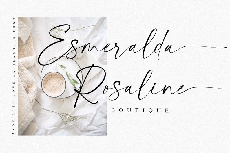 Peut inclure: Un fond blanc avec une tasse de caf&eacute; et un logo manuscrit qui dit "Esmeralda Rosaline Boutique".