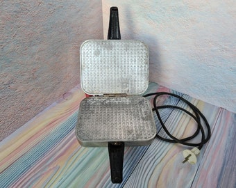 soviet waffle maker