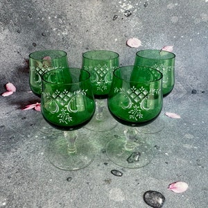 Set of 5 green cognac glasses