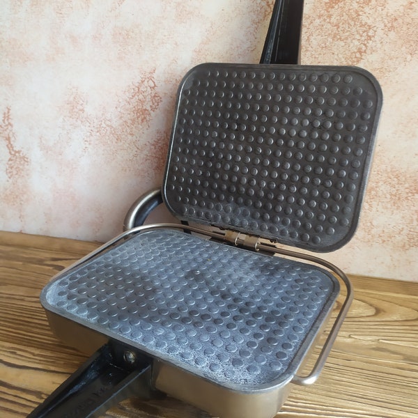 Soviet Electric Waffle maker - Vintage Waffle Iron - home kitchen gadget - cookie press - made in USSR #2