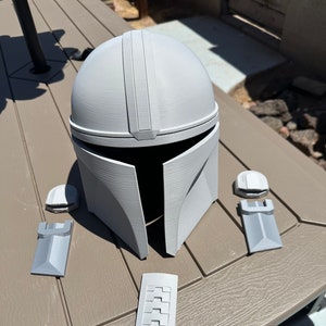Cosplay Mandolorian Helmet