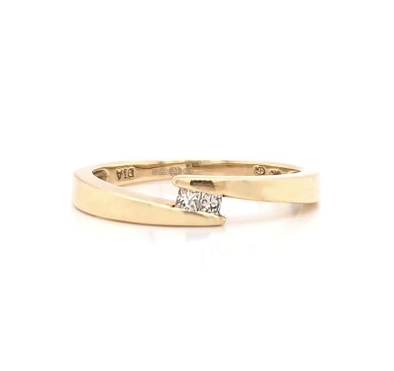 9ct gold band ring