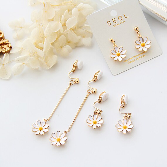 Daisy earrings