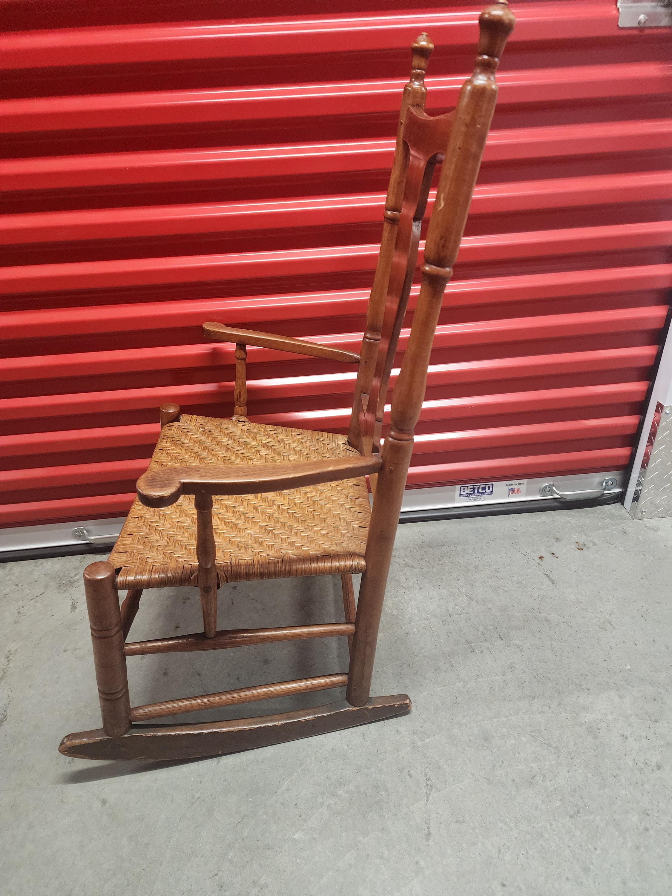 Antique Early American Delaware River Valley Arm Rocking Chair