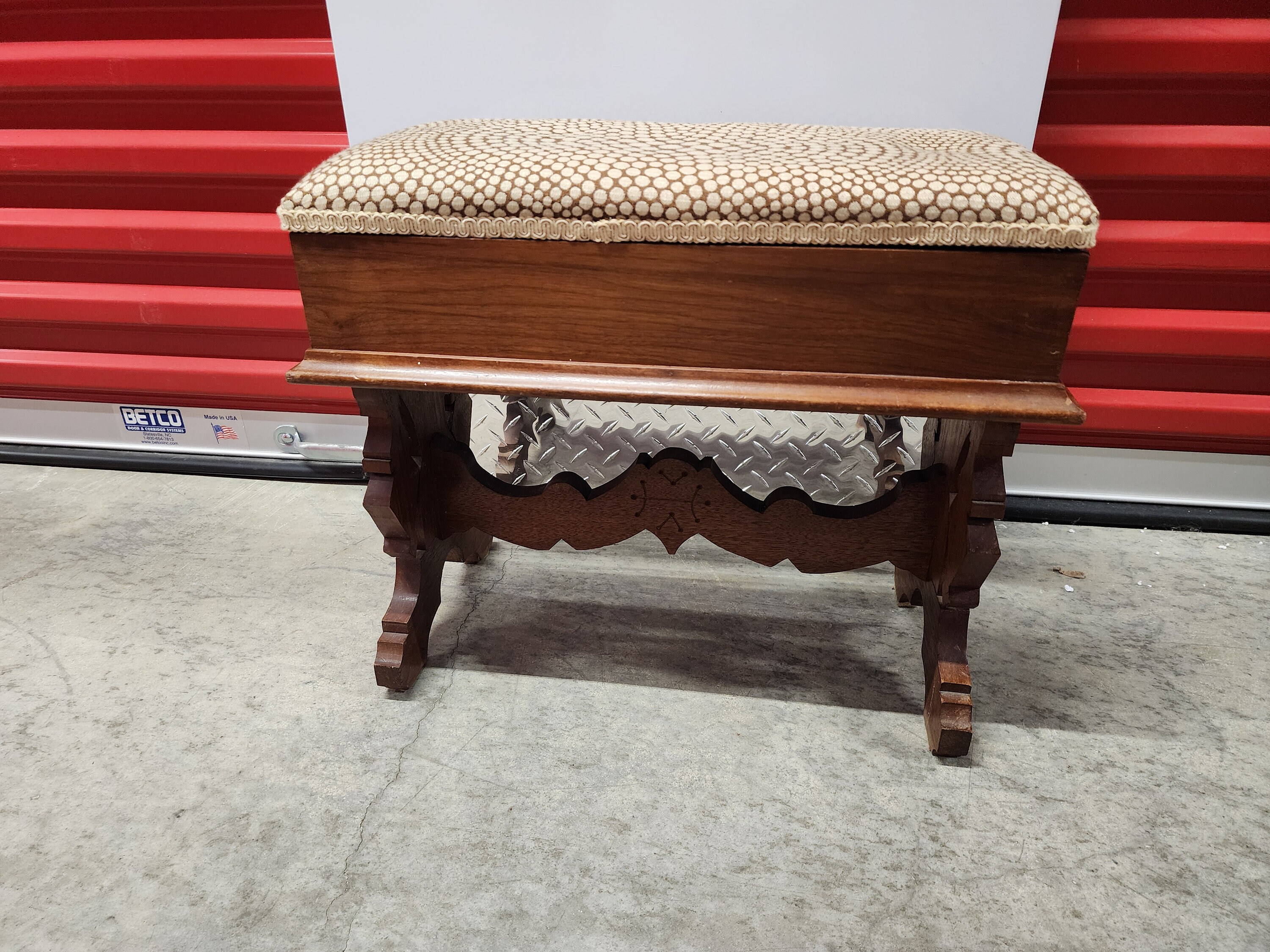 Loretta 2024 vanity stool