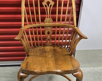 Silla auxiliar estilo inglés Windsor del siglo XVII-XVIII de Ethan Allen, EE. UU., con miriñaque elástico.