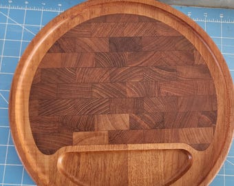 Mid-century modern Vintage NIssen Design Denmark 12" dia  Teak Platter Cutting Board