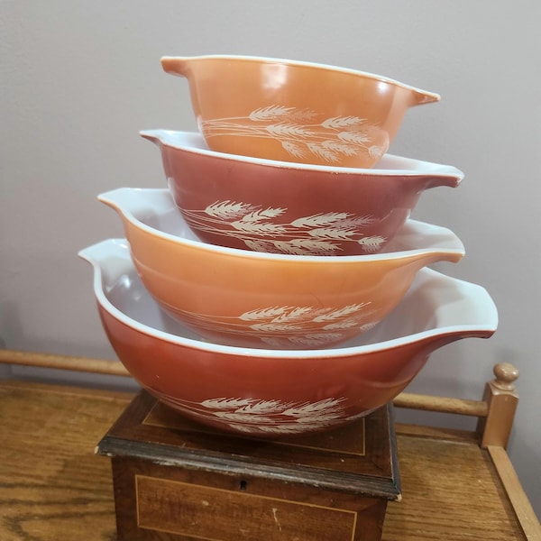 Vtg PYREX Set of 4 Autumn Harvest Wheat Cinderella Nesting Mixing Bowls 441 - 44 brown