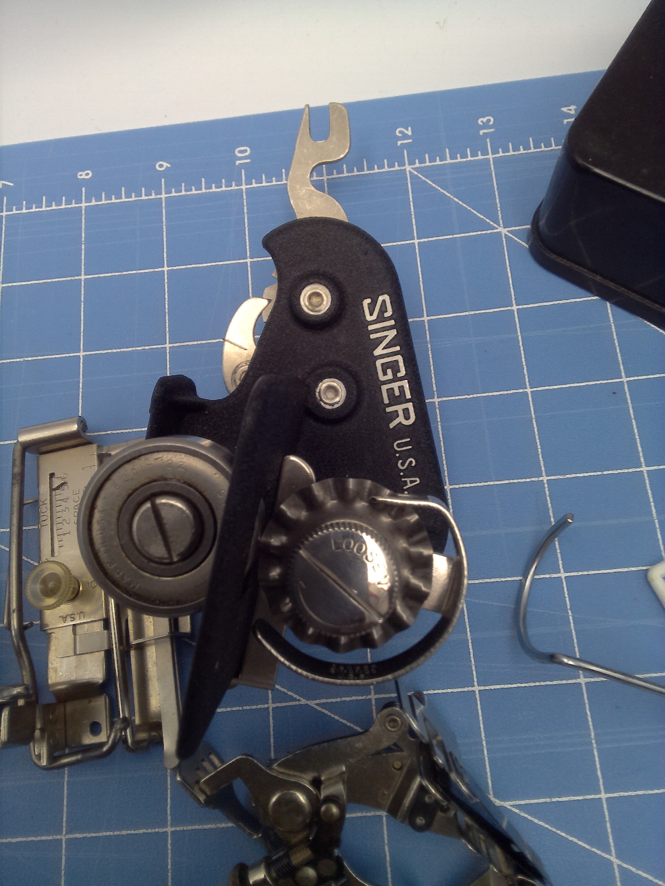 Singer Pinking Sewing Machine Parts Simanco #121111 and Other Greist ...