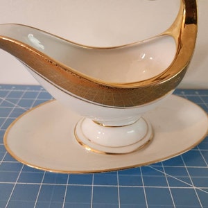Bavaria superior gravy boat gold trim white and gold