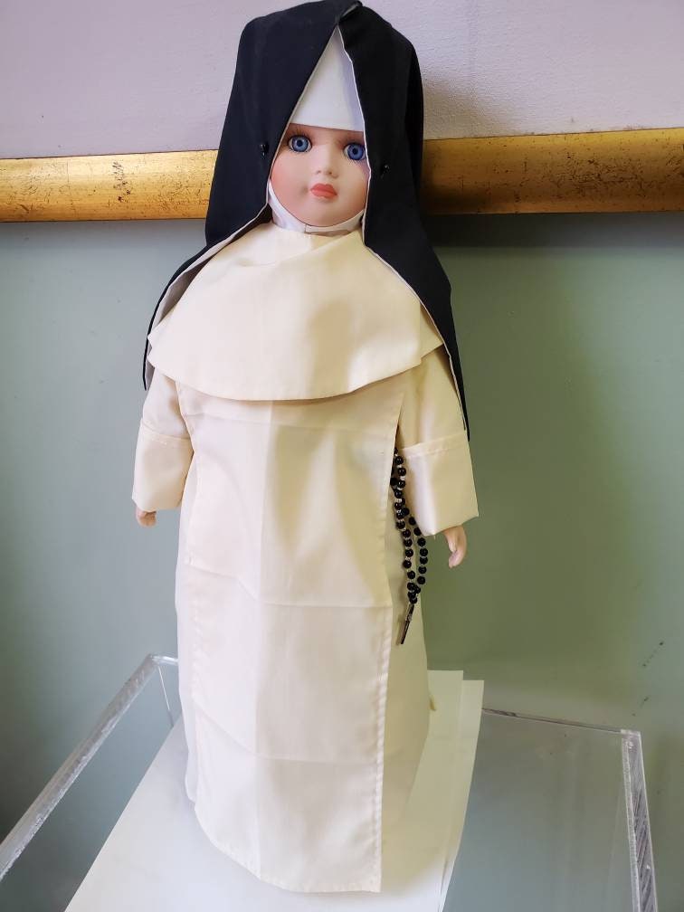 Beatrice Porcelain Doll - Etsy