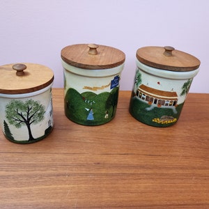 3 Robinson Ransbottom Roseville Ohio tall jar country farm town orange Connecticut two 2 quart one 1 quart wood top