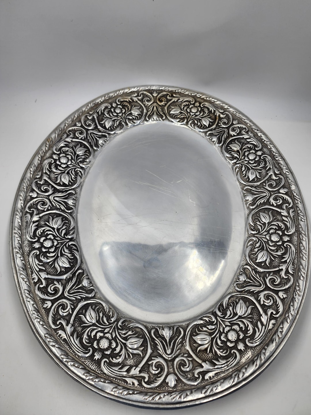The Wilton Co. RWP Armetale Xlarge Pewter Platter Wm & Mary