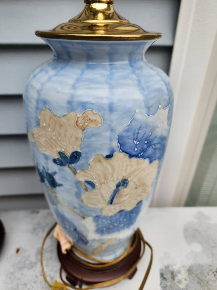 Vintage Ethan Allen Chinoiserie Table Lamp Marble Blues Color Faux
