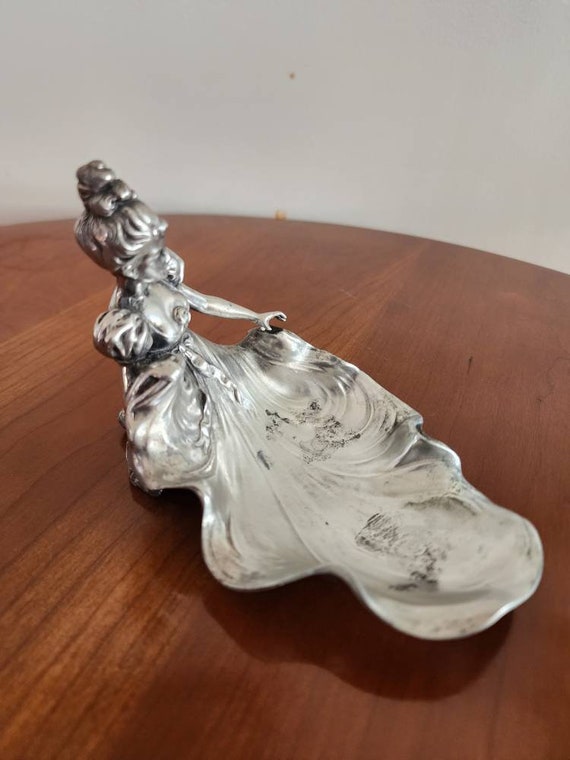 Art Nouveau Italian Pewter Etain Zinn Lady Tray by Achille Art Nouveau Italian Pewter Etain Zinn Lady Tray by Achille