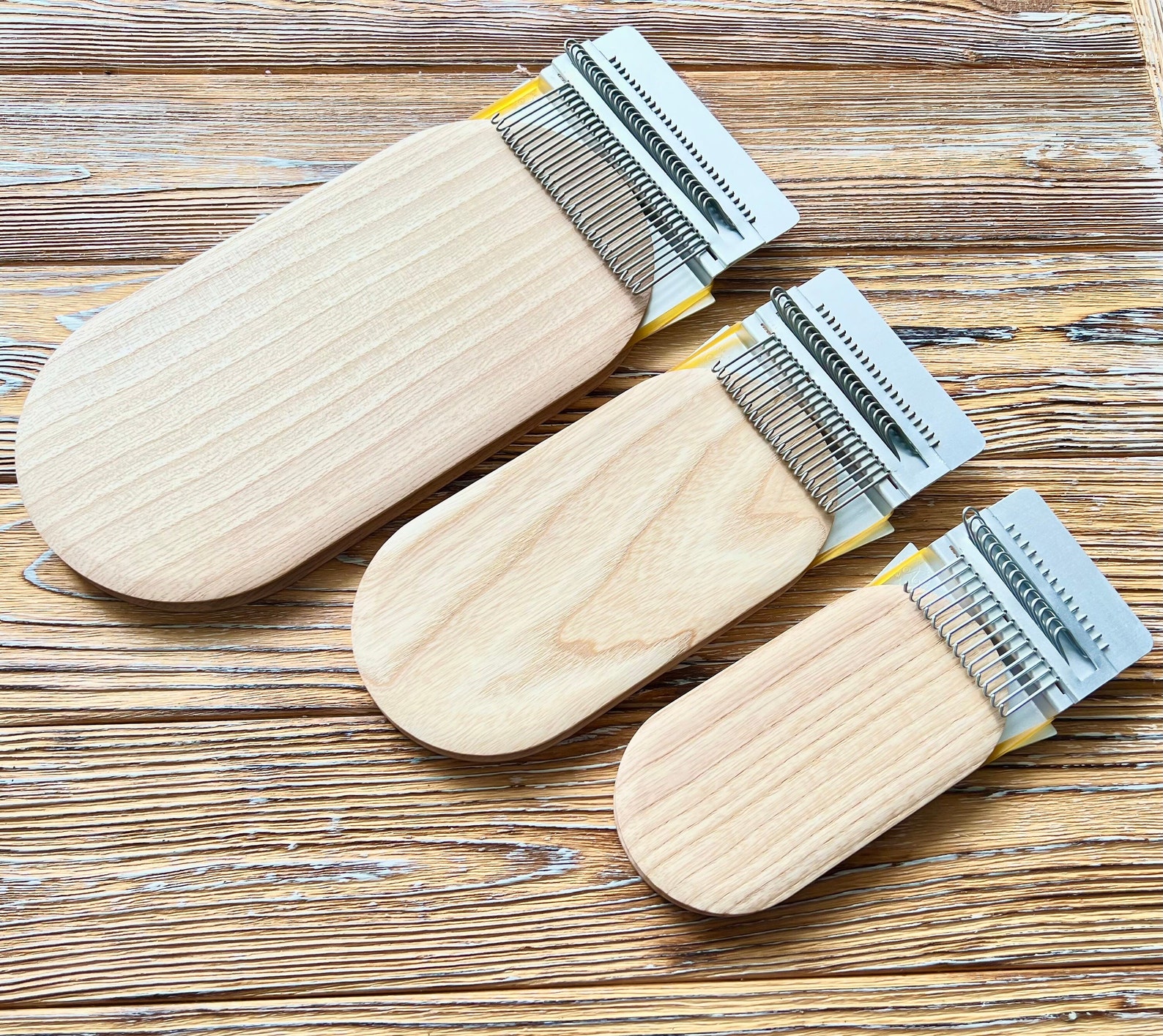 Wooden Weaving Tool - 28 Hooks
