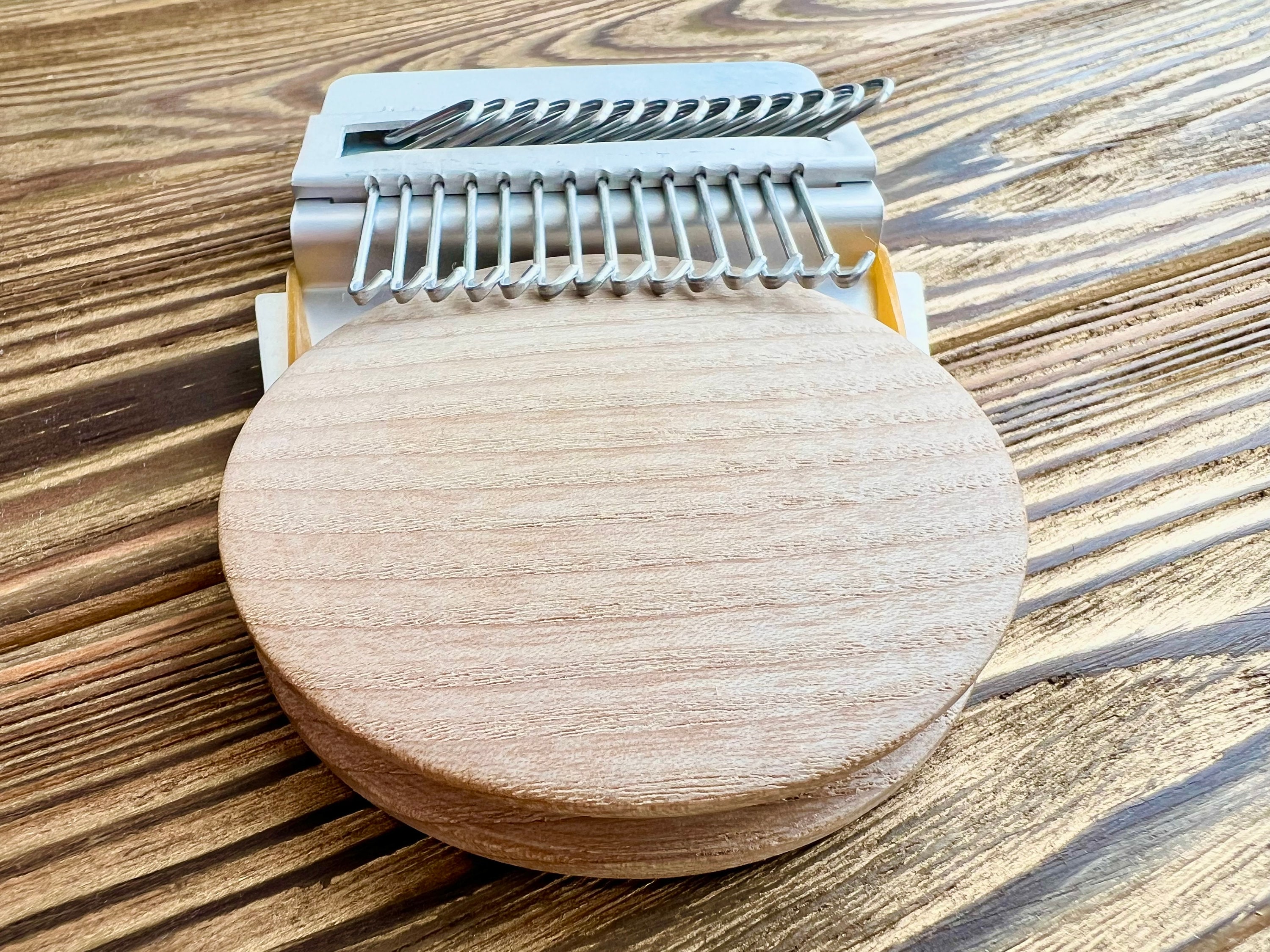 Mending loom, Speedweve 14 hooks – Small Loom