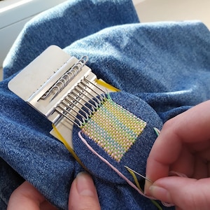 Handmade Speedweve Darning Loom: Wooden Mending Tool with Patterns