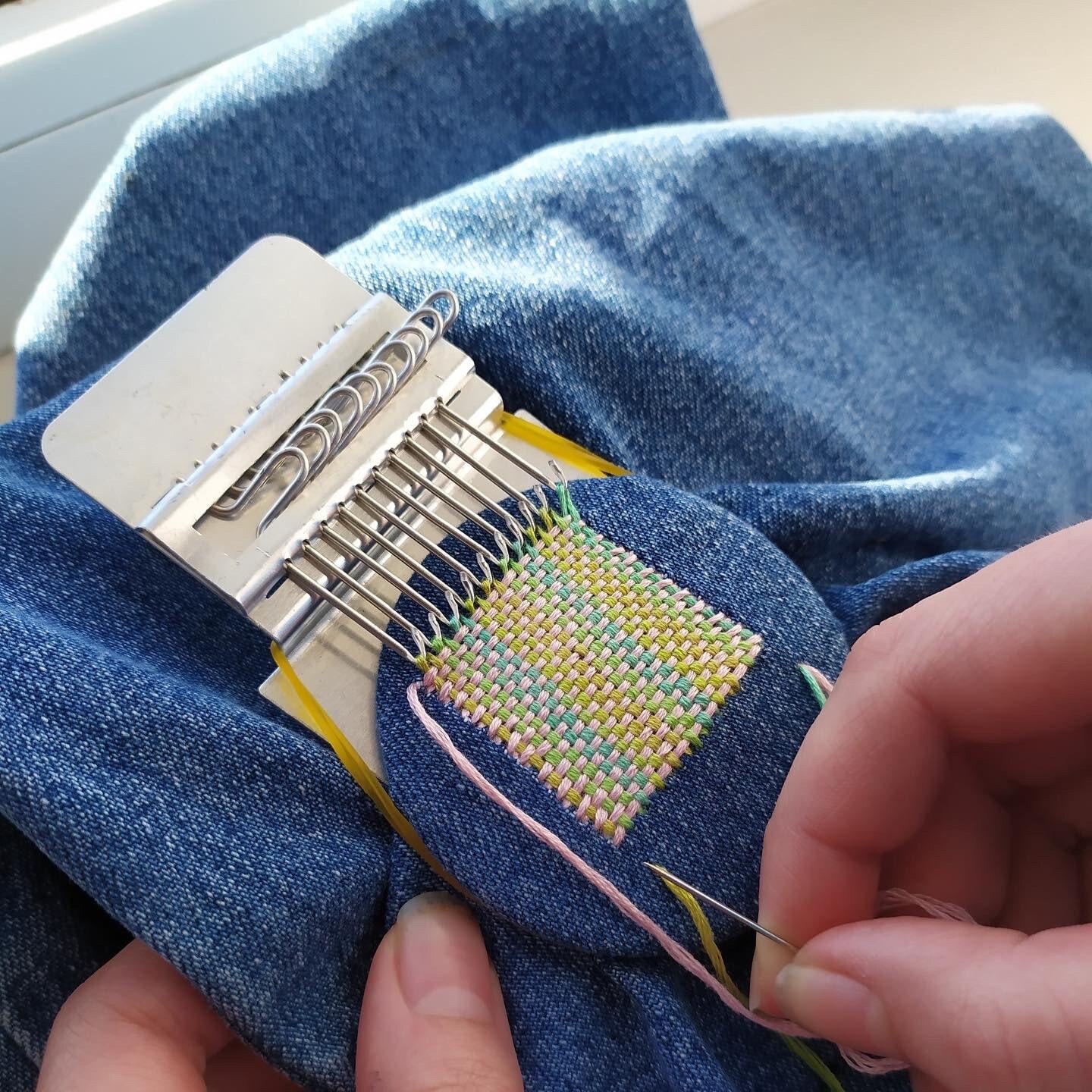 Handmade Speedweve Darning Loom: Wooden Mending Tool with Patterns