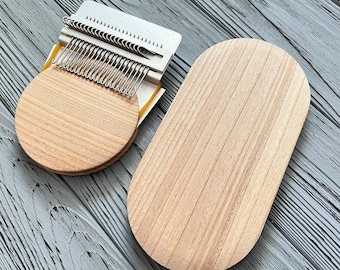 Speedweve Darning Loom with 21 Hooks and Enlarged Platform