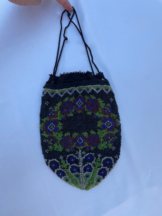 Antique / Victorian microbeaded drawstring purse - image 4